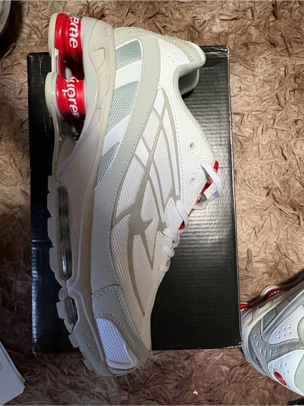 Supreme Nike shox ride 2 white